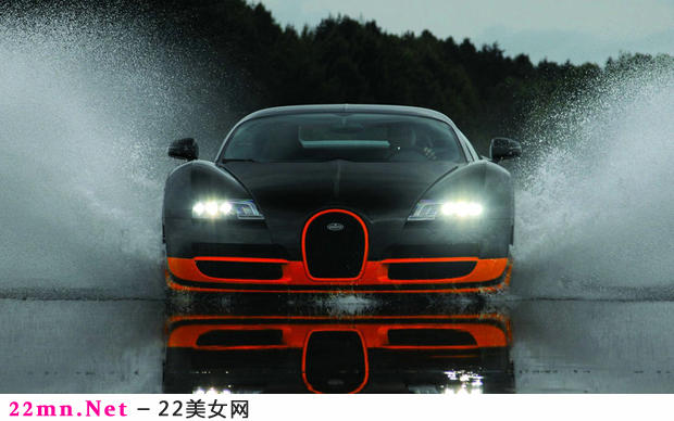 全球最贵最快跑车布加迪威龙Super Sport7