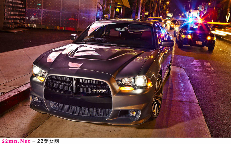 狂野的肌肉车Dodge道奇Charger SRT8(1)