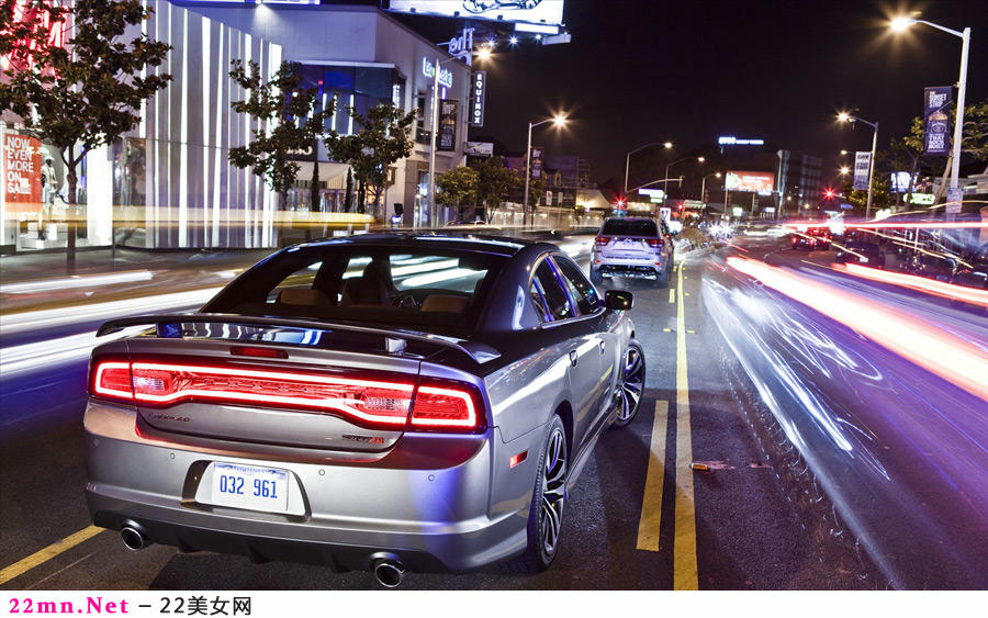 狂野的肌肉车Dodge道奇Charger SRT8(2)