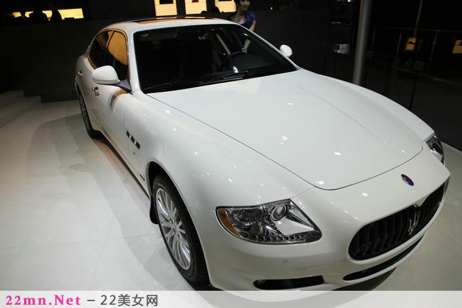 玛莎拉蒂总裁quattroporte8