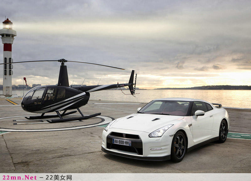 日本的国宝级跑车NISSAN GTR3