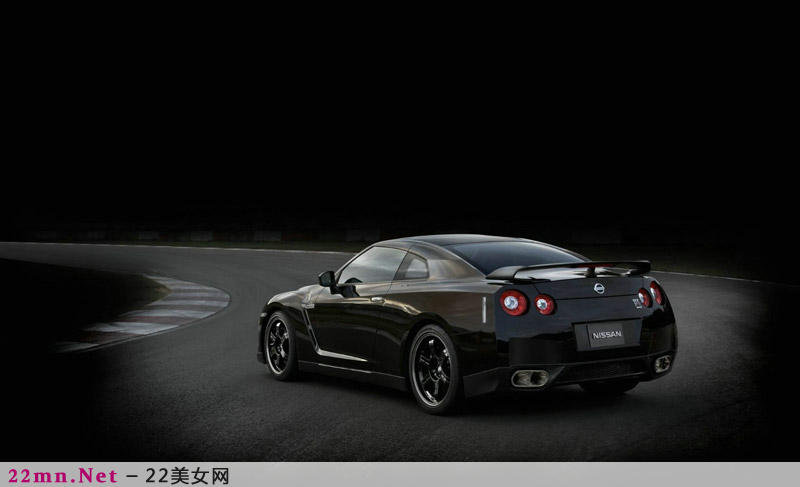 日本的国宝级跑车NISSAN GTR9