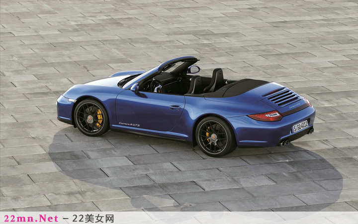 保时捷911 Carrera4 GTS时尚驾驶之选3