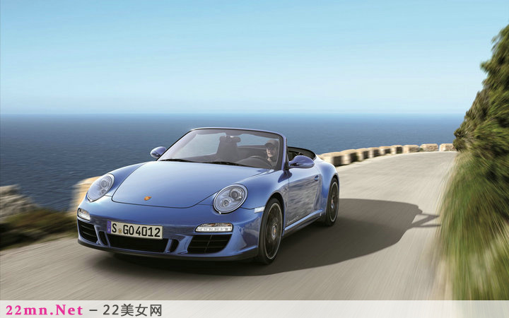 保时捷911 Carrera4 GTS时尚驾驶之选4