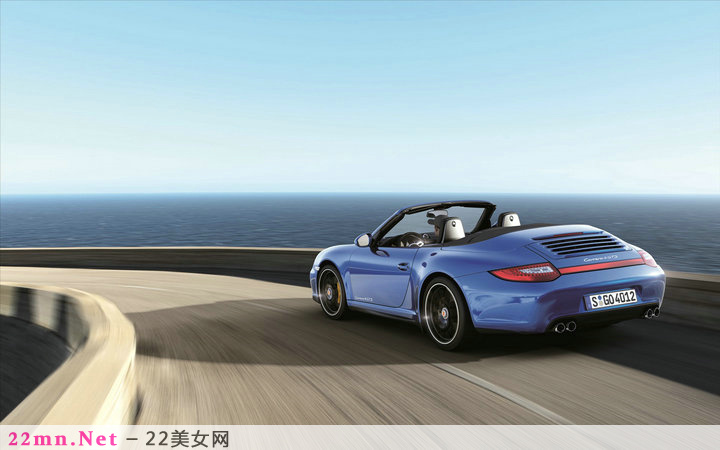 保时捷911 Carrera4 GTS时尚驾驶之选5