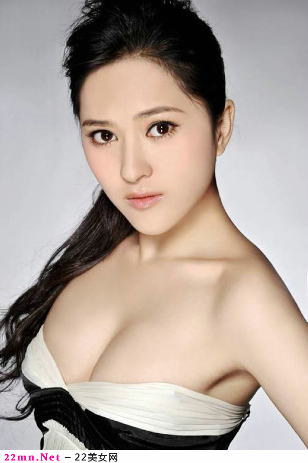 大陆美女明星王希之写真大片15