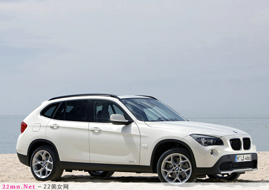 宝马BMW紧凑型SUV X1闪亮登场13