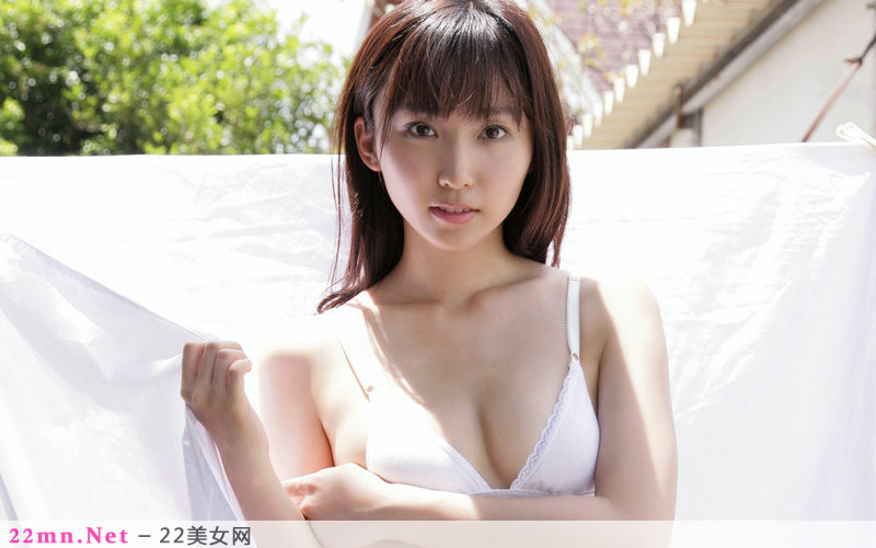 日本性感美女吉木梨纱泳装写真秀6