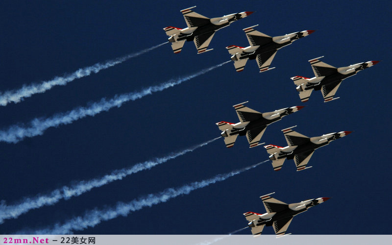 美国空军的雷鸟飞行表演队（USAF Thunderbirds）7