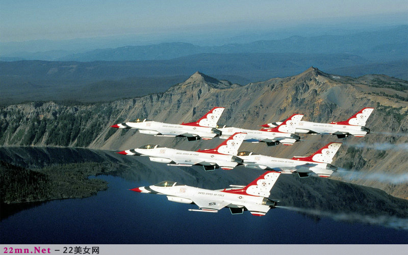 美国空军的雷鸟飞行表演队（USAF Thunderbirds）8