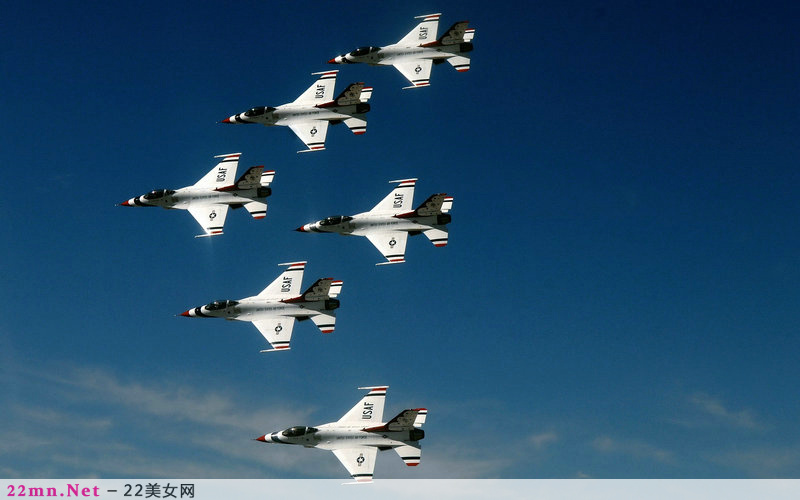 美国空军的雷鸟飞行表演队（USAF Thunderbirds）13