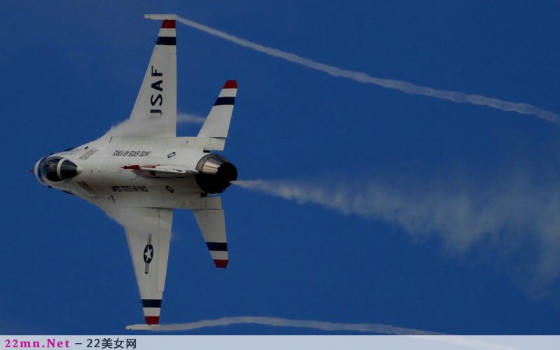 美国空军的雷鸟飞行表演队（USAF Thunderbirds）14