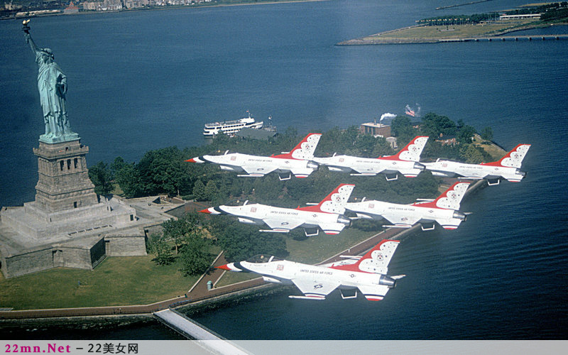 美国空军的雷鸟飞行表演队（USAF Thunderbirds）18