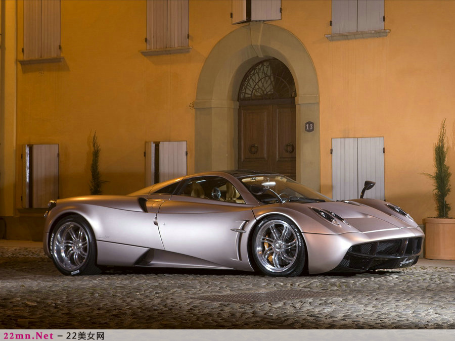 意大利超级跑车帕加尼Huayra15