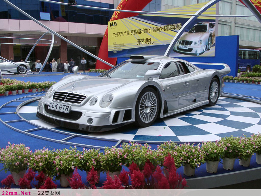 Mercedes-Benz CLK GTR AMG超级跑车3