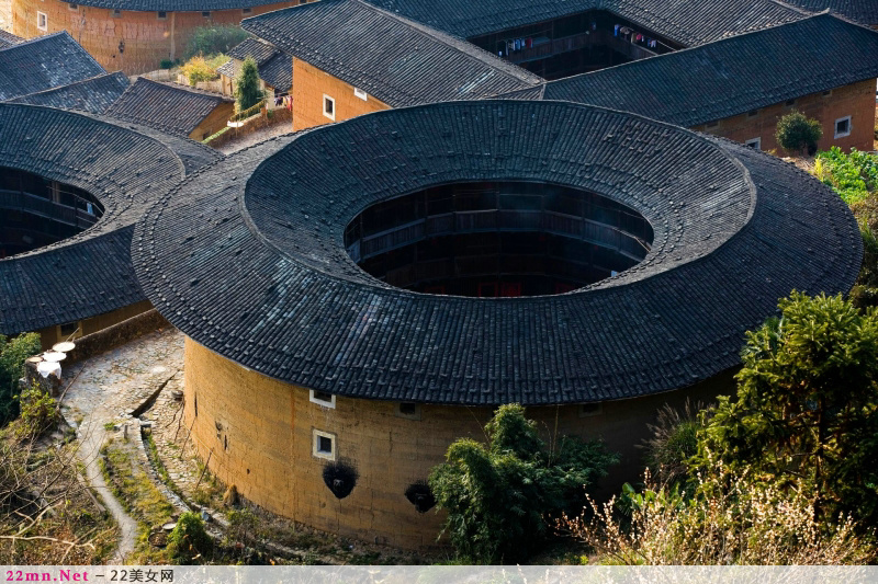 福建永定龙岩客家土楼图片2