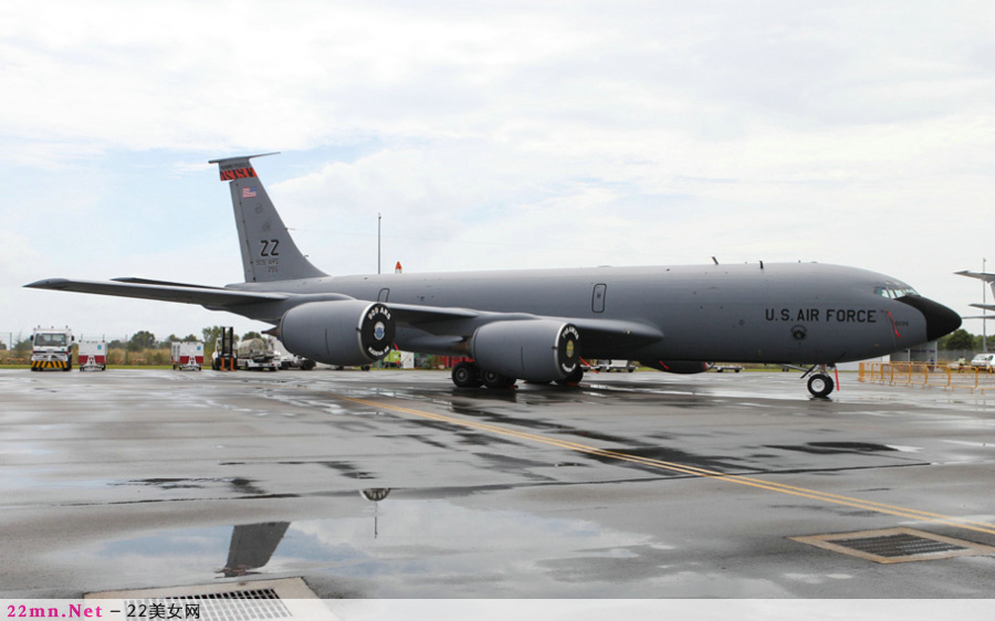 美国KC-135空中加油机1