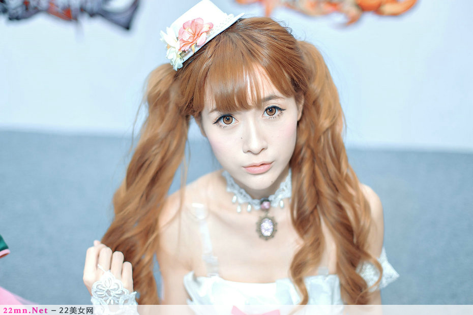 2013 chinajoy showgirl郝静Sevi卖萌写真1