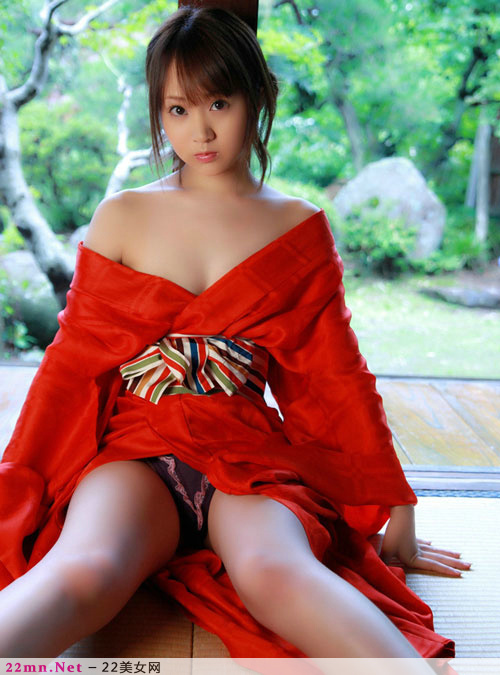 日本和服美女性感写真美图3