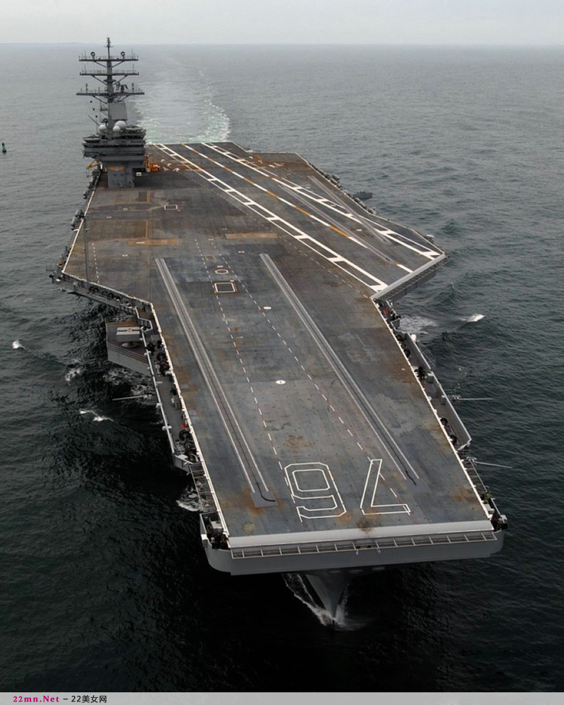 美国CVN-76里根号航空母舰12